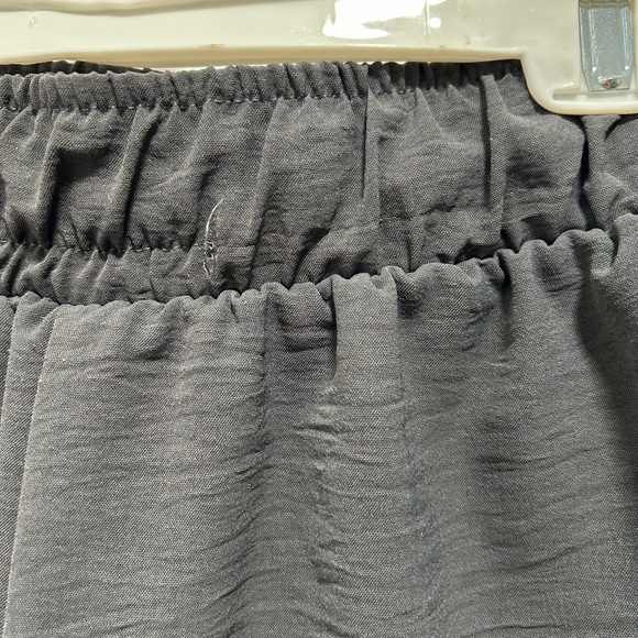 Women's Gray Elastic Waist Athletic Shorts - Picture 3 of 5